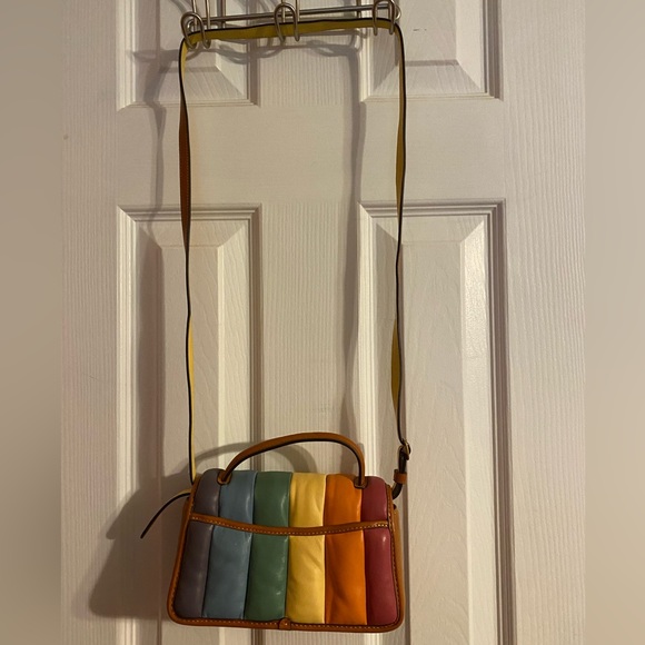 Turnlock Clutch 20 With Rainbow Quilting PRIDE HOST PICK - Picture 3 of 7